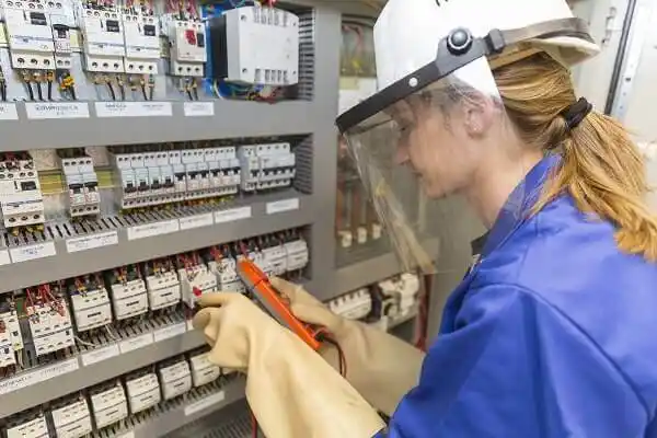 electrician Munford